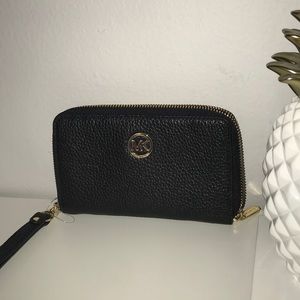 Black Michael Kors Wallet